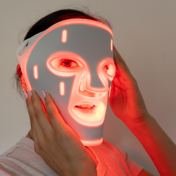 Red Light Therapy Face Mask with Décolletage Set