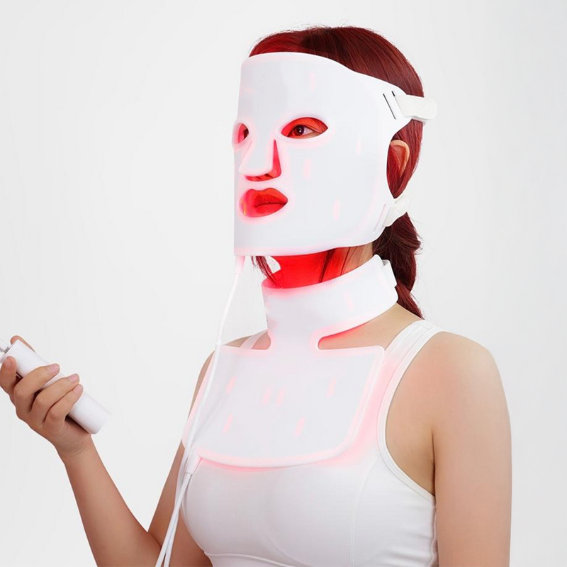 Red Light Therapy Face Mask with Décolletage Set